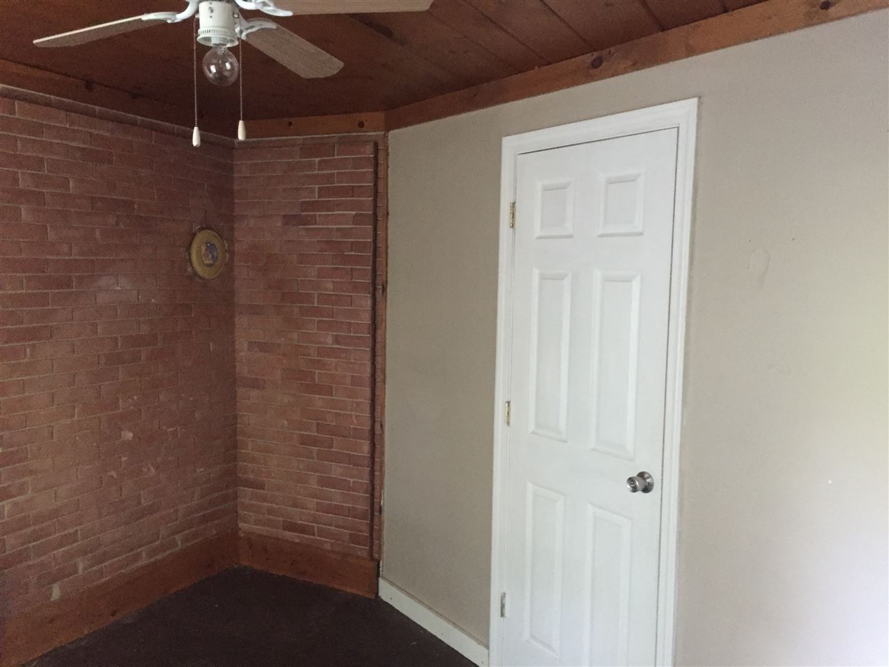 52 Brock Street Rochester, NH 03867 - Photo 12 of 29