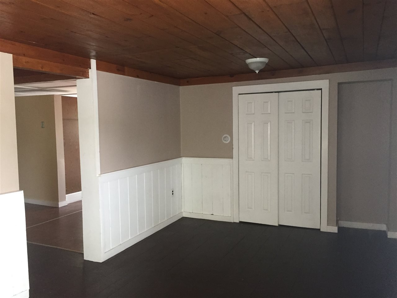 52 Brock Street Rochester, NH 03867 - Photo 4 of 29