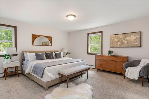 $679,000 | 5 Knapton Street, Barrington, RI 02806