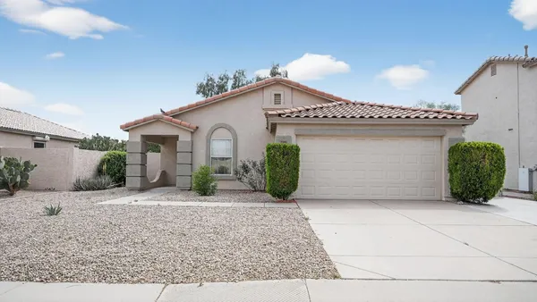 $1,995 | 7395 West San Miguel Avenue, Glendale, AZ 85303