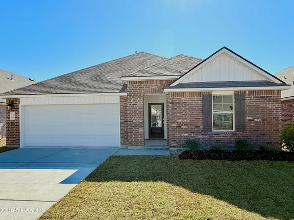 $274,500 | 330 White Pine Drive, Lafayette, LA 70501
