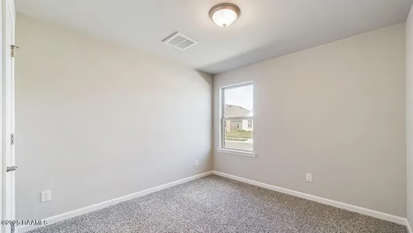 $274,500 | 330 White Pine Drive, Lafayette, LA 70501