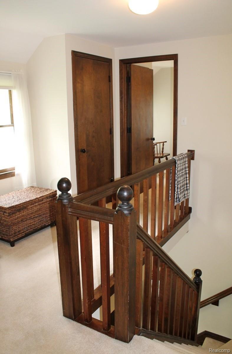 51250 Hanford Road Canton, MI 48187 - Photo 30 of 74 Upstairs Hallway
