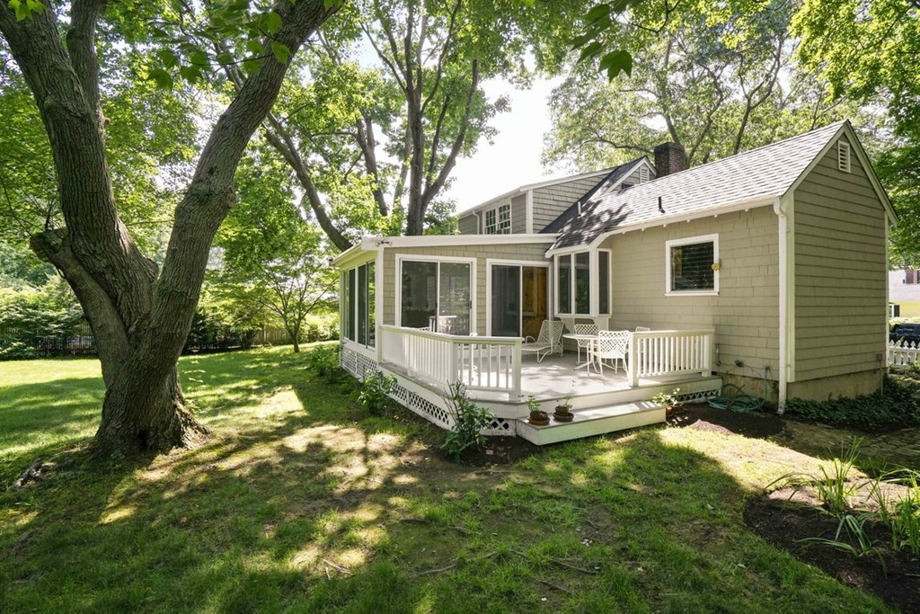29 Oakhurst Road Scituate, MA 02066 - Photo 4 of 27 Gallery Image 4