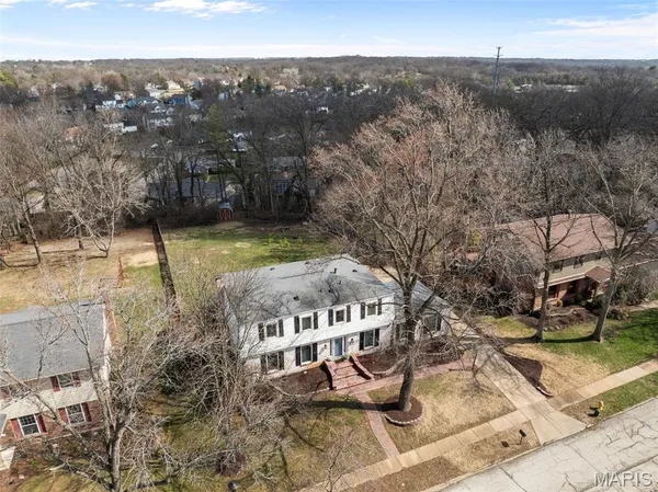 $650,000 | 1022 Julianna Drive, Ballwin, MO 63011