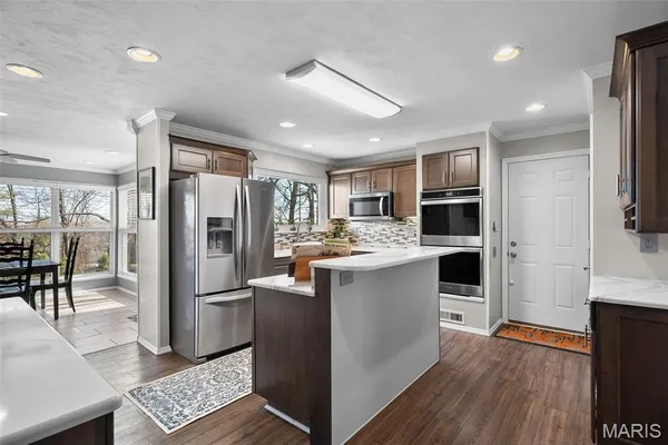 $650,000 | 1022 Julianna Drive, Ballwin, MO 63011