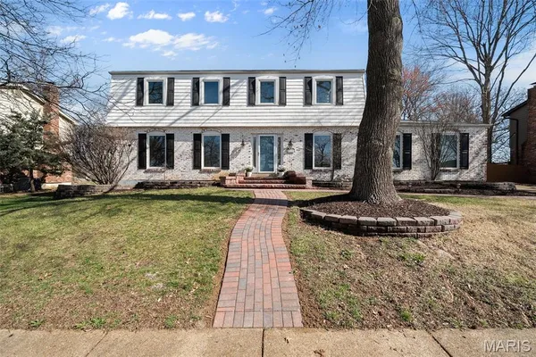 $650,000 | 1022 Julianna Drive, Ballwin, MO 63011