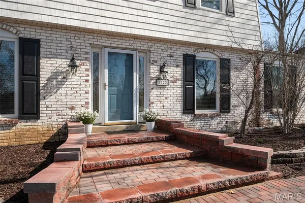 $650,000 | 1022 Julianna Drive, Ballwin, MO 63011