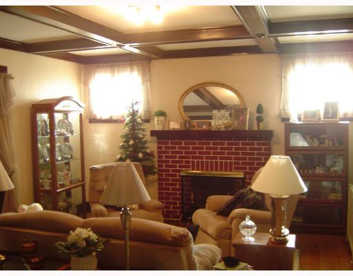 130 Hornaday Road Carrick, PA 15210 - Photo 6 of 18 Living Room.
