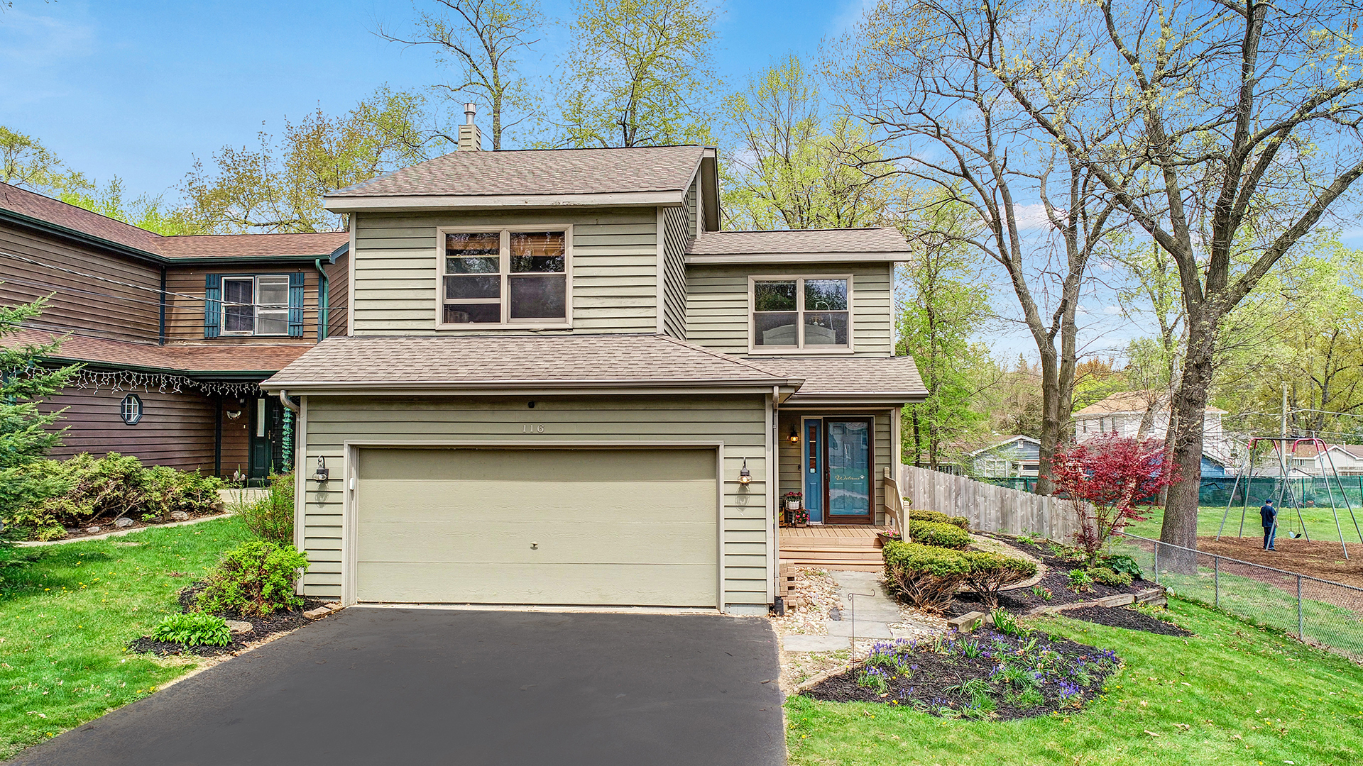 116 Eagle Point Road Fox Lake, IL 60020 - Photo 2 of 37