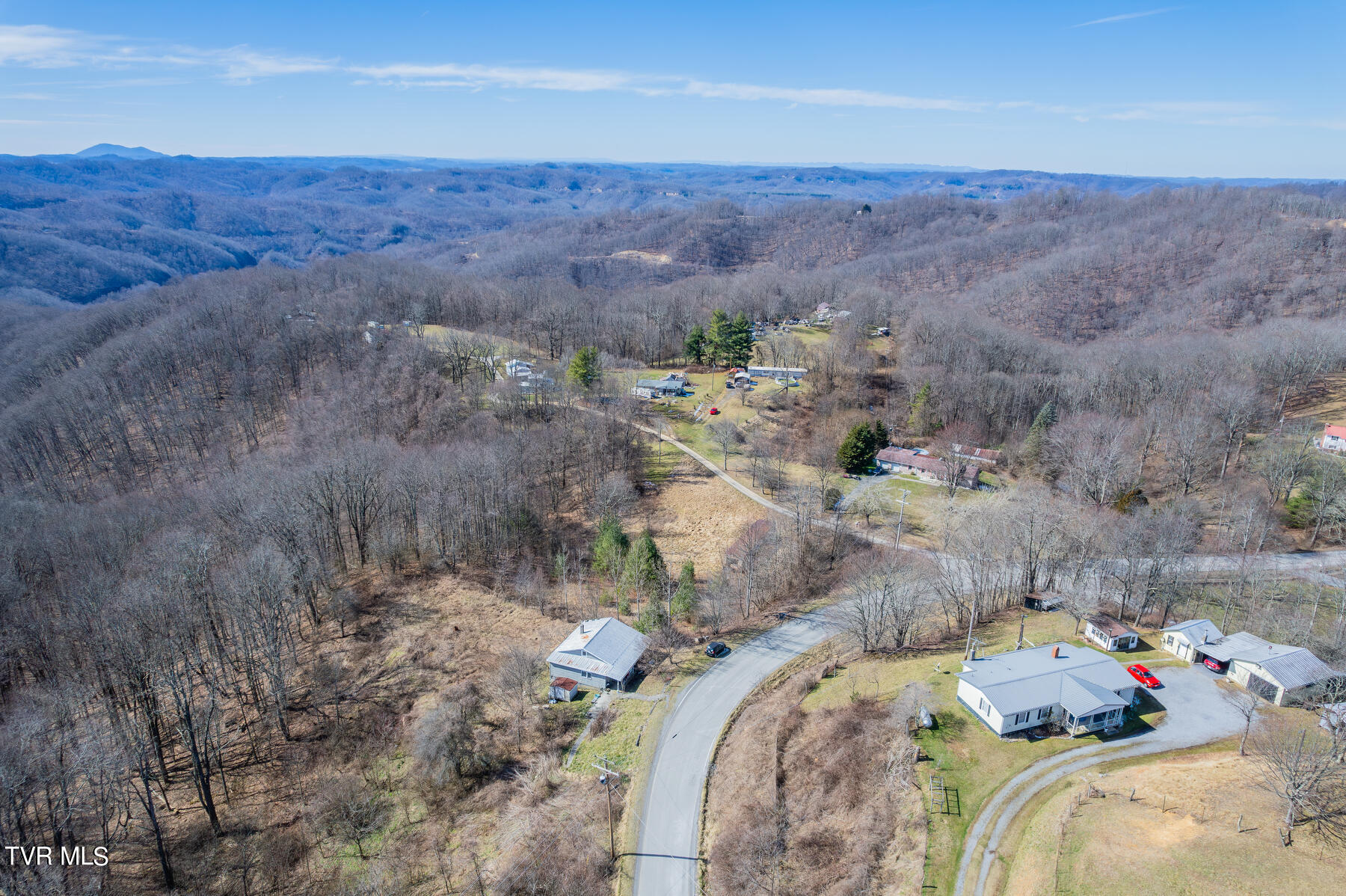 1021 Onyx Road Jewell Ridge, VA 24622 - Photo 6 of 23 106