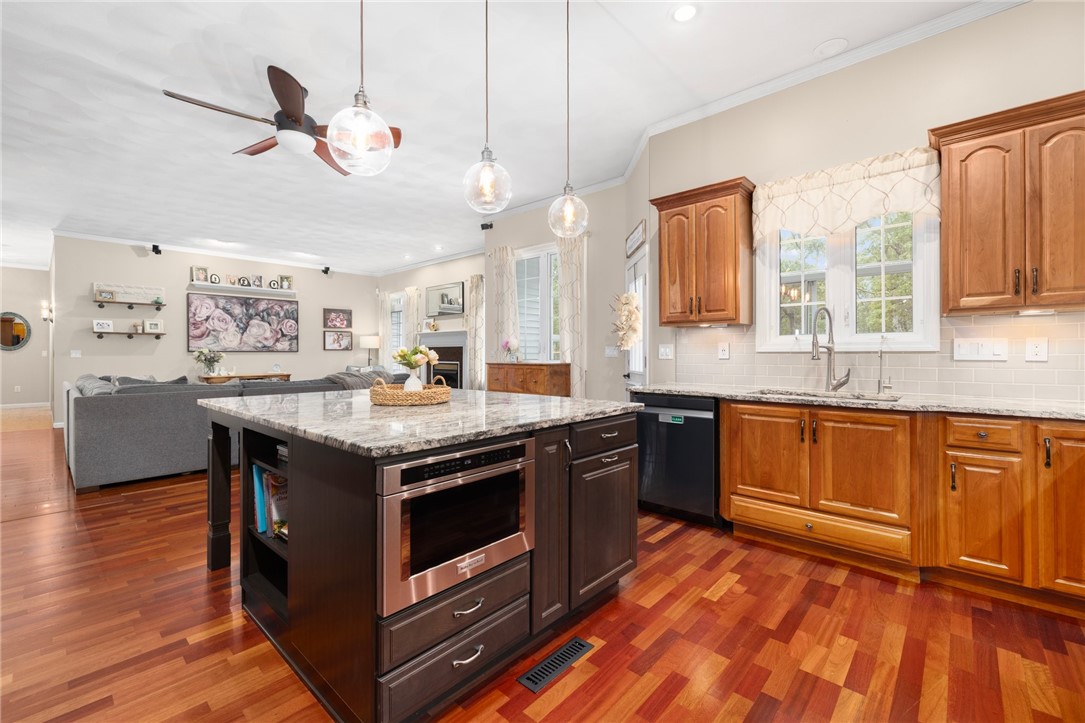 46 Peck Hill Road Scituate, RI 02857 - Photo 8 of 47