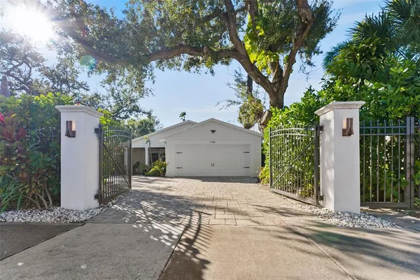 $1,500,000 | 1740 South Orange Avenue, Sarasota, FL 34239