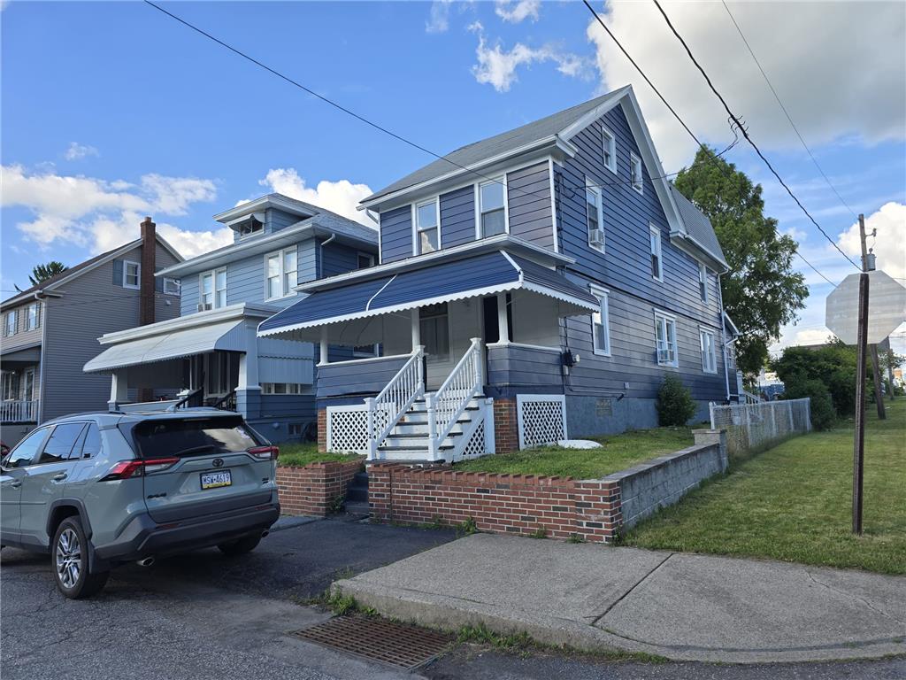 883 North Locust Street Hazleton, PA 18201 - Photo 2 of 83