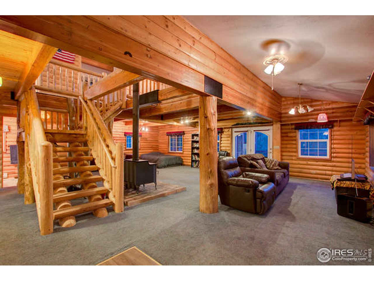 565 Rustic Road Bellvue, CO 80512 - Photo 15 of 40 Beautiful open design