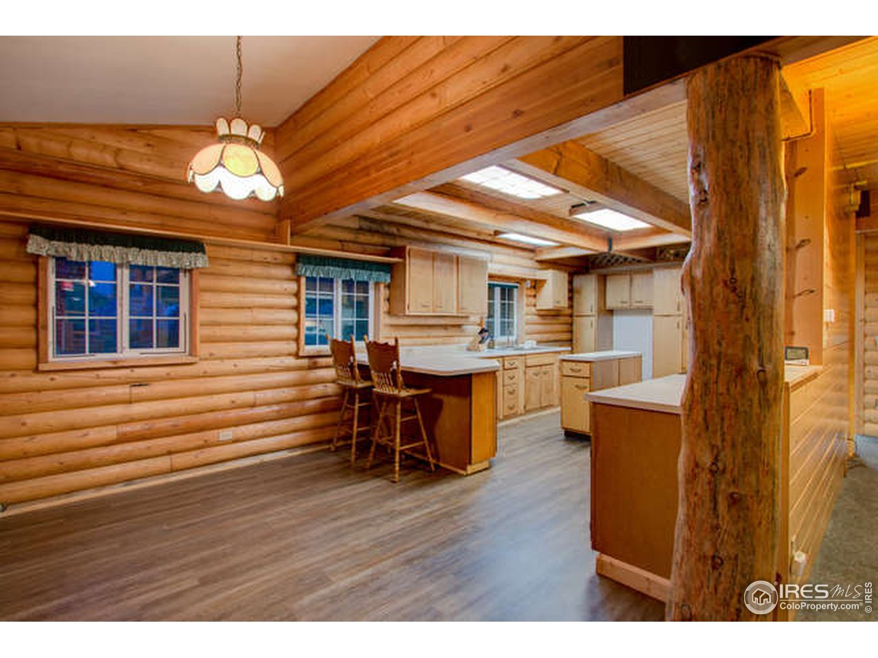 565 Rustic Road Bellvue, CO 80512 - Photo 19 of 40 Gallery Image 19