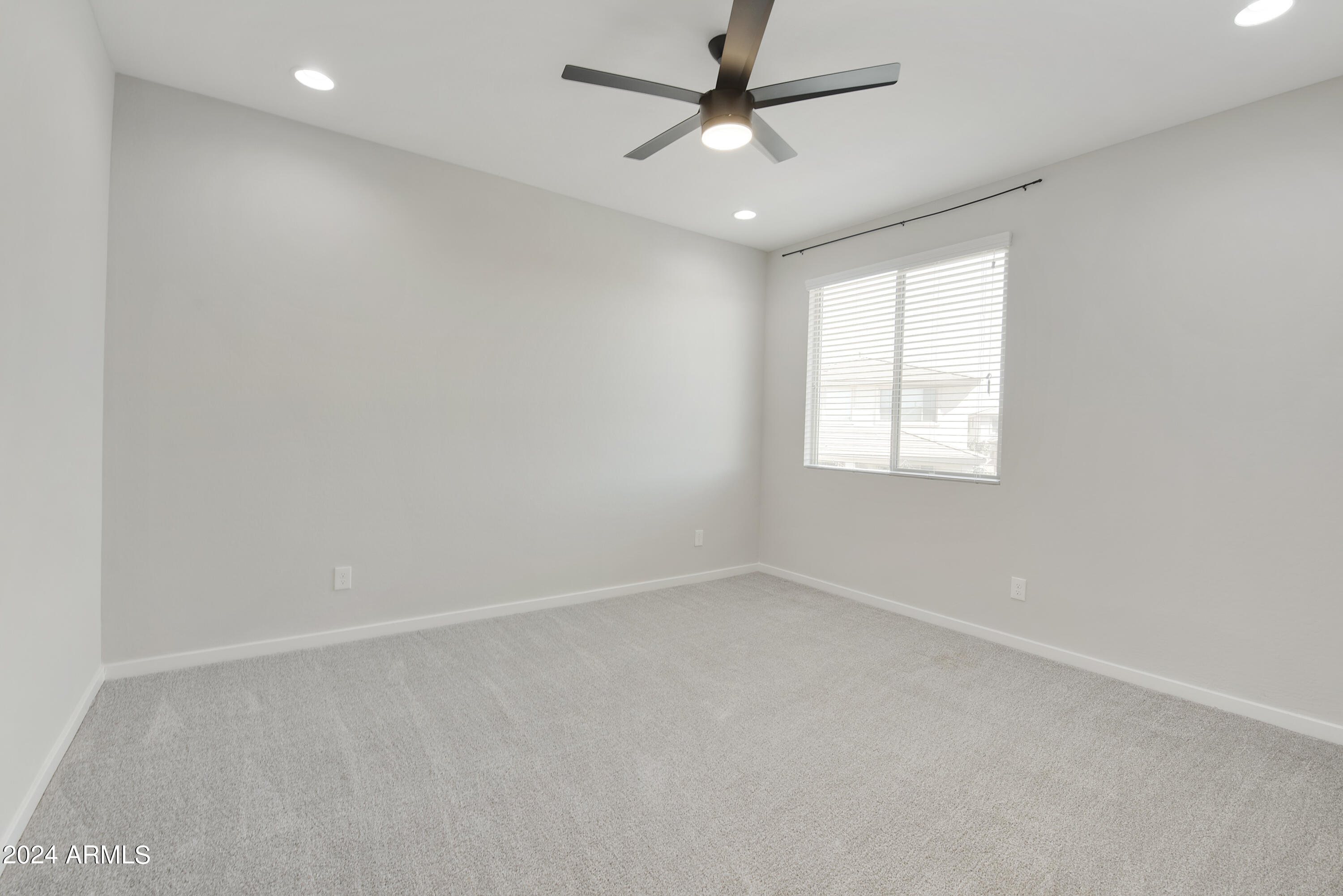2860 East Riane Road Phoenix, AZ 85050 - Photo 36 of 53 _dsc8868-_dsc8870