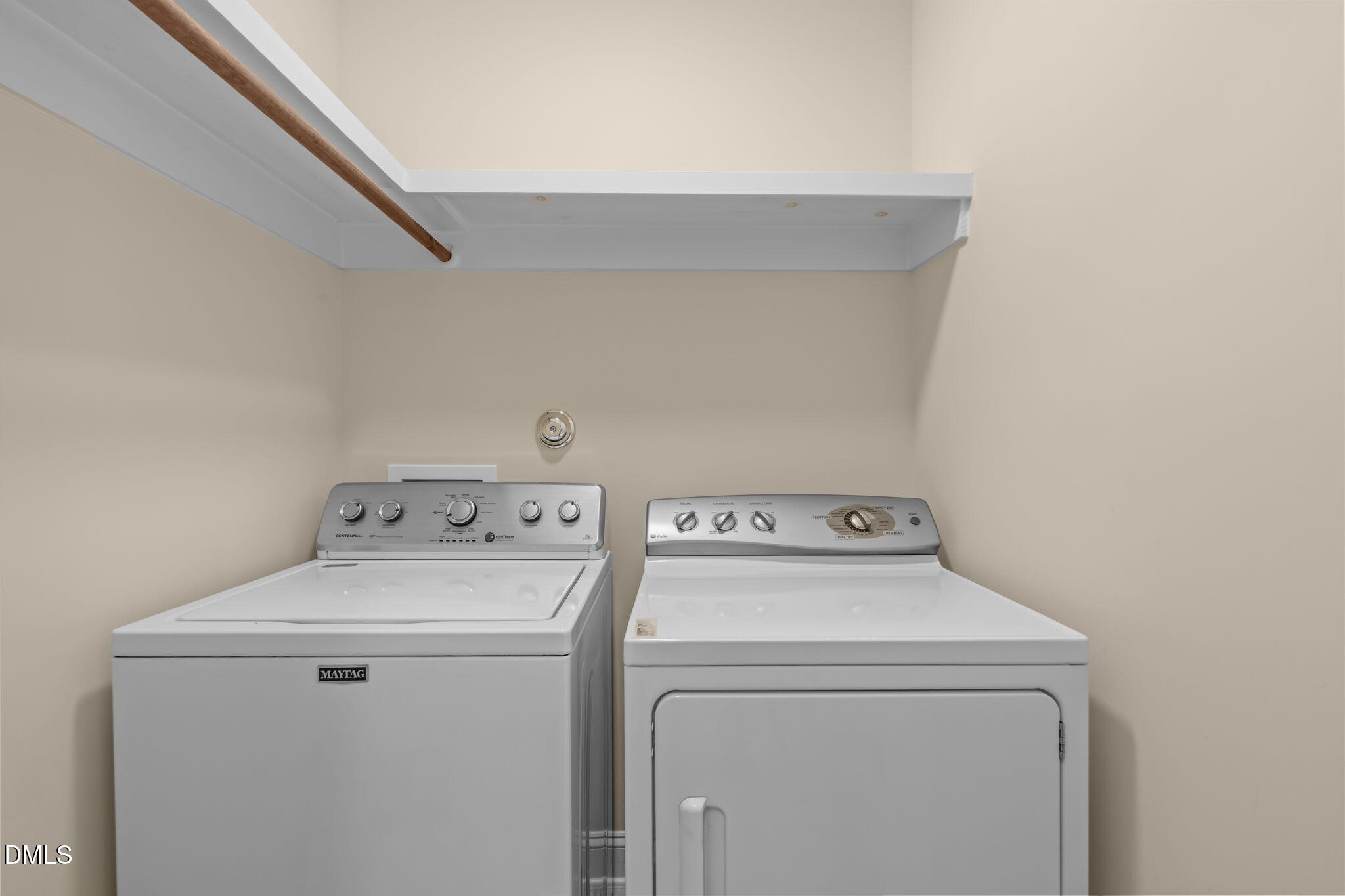 1205 Kimberly Drive Raleigh, NC 27609 - Photo 21 of 45 a utility room with dryer and washer