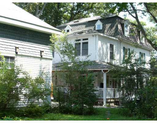 11 Chester Street Newton, MA 02461 - Photo 2 of 19