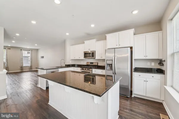 $585,000 | 2070 Hinshaw Drive, Odenton, MD 21113