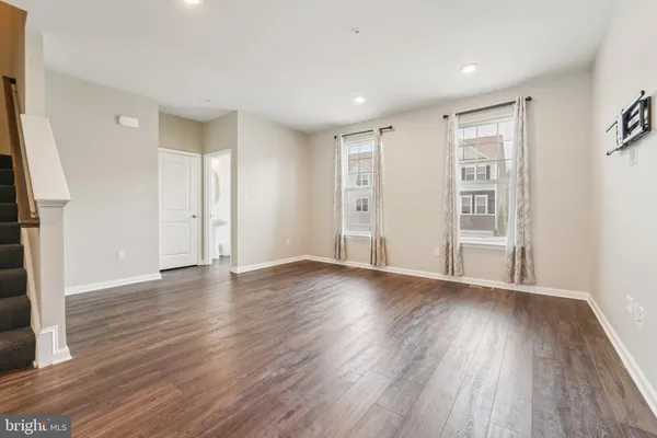 $585,000 | 2070 Hinshaw Drive, Odenton, MD 21113