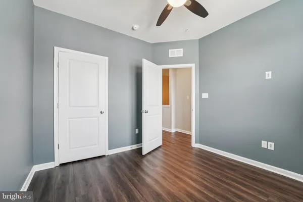 $585,000 | 2070 Hinshaw Drive, Odenton, MD 21113