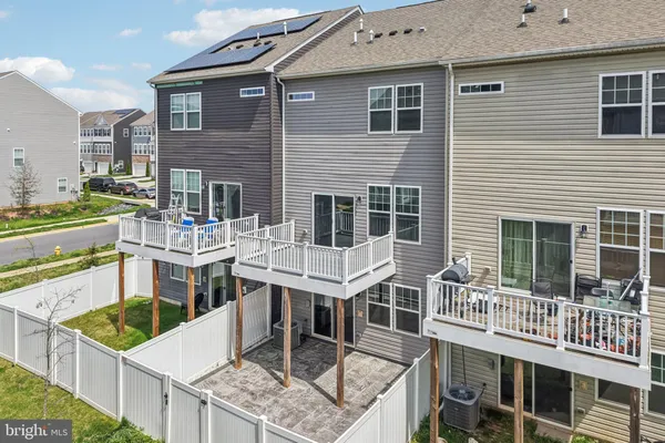 $585,000 | 2070 Hinshaw Drive, Odenton, MD 21113