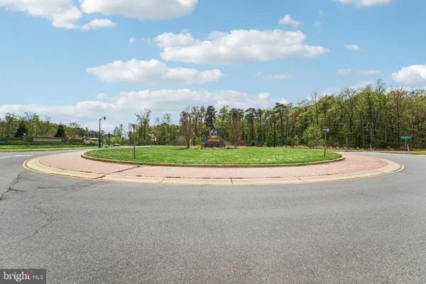 $585,000 | 2070 Hinshaw Drive, Odenton, MD 21113