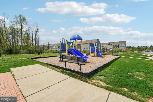 $585,000 | 2070 Hinshaw Drive, Odenton, MD 21113