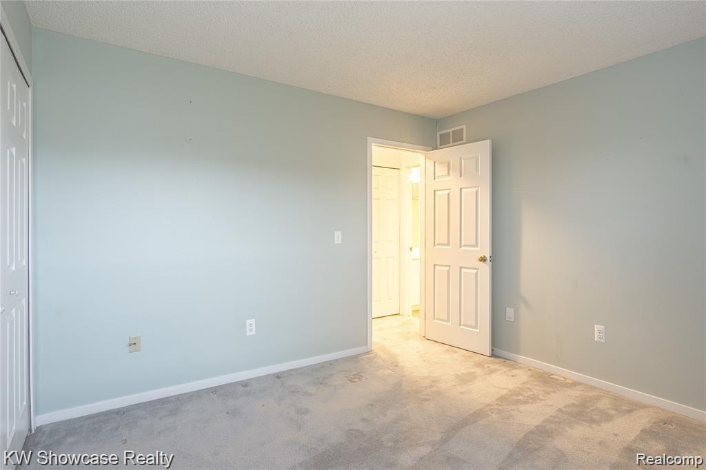 30910 Jasper Ridge Novi, MI 48377 - Photo 20 of 37