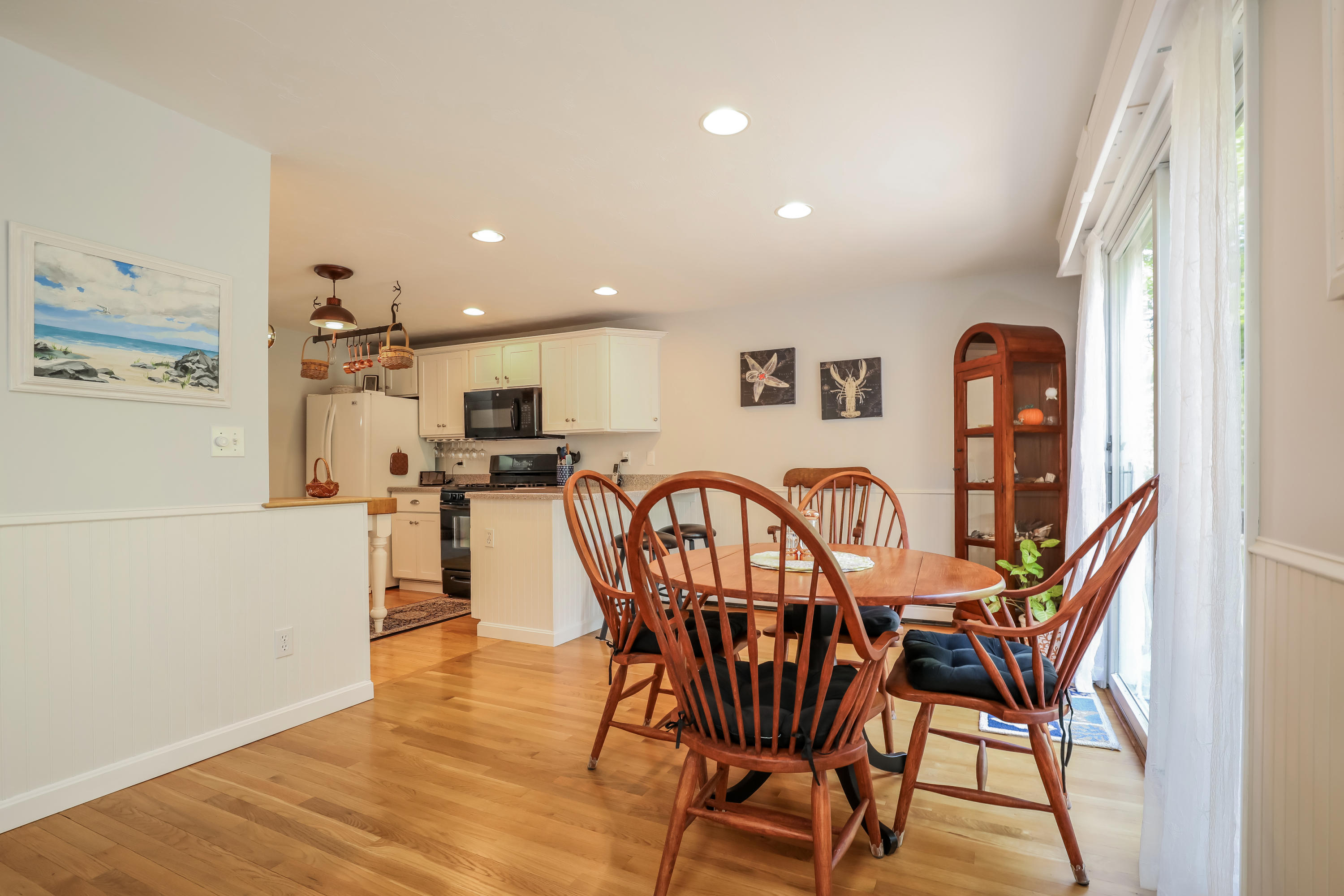 141 Far Fields Road Brewster, MA 02631 - Photo 15 of 55 025-photo-breakfast-nook-8346840