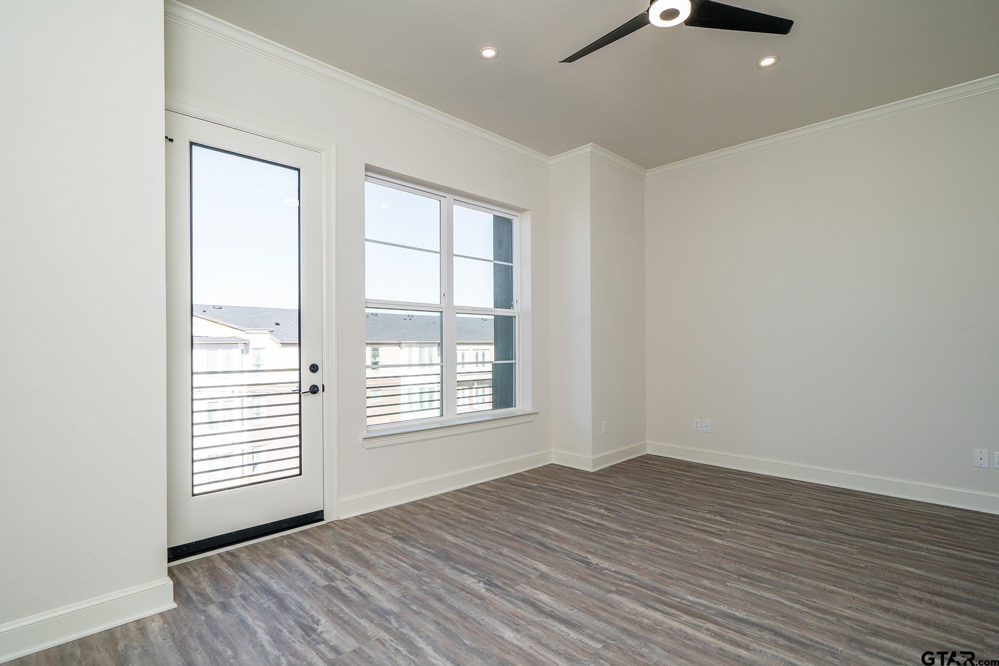 552 West W Erwin Tyler, TX 75702 - Photo 3 of 24