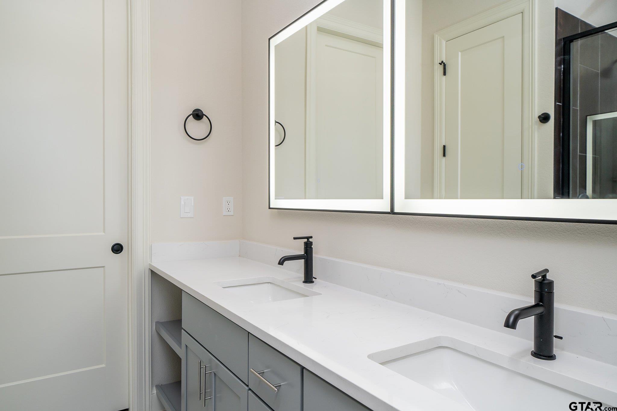 552 West W Erwin Tyler, TX 75702 - Photo 5 of 24