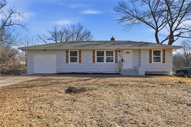 $285,000 | 6207 Hedges Avenue, Raytown, MO 64133