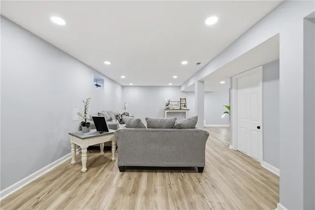 $285,000 | 6207 Hedges Avenue, Raytown, MO 64133