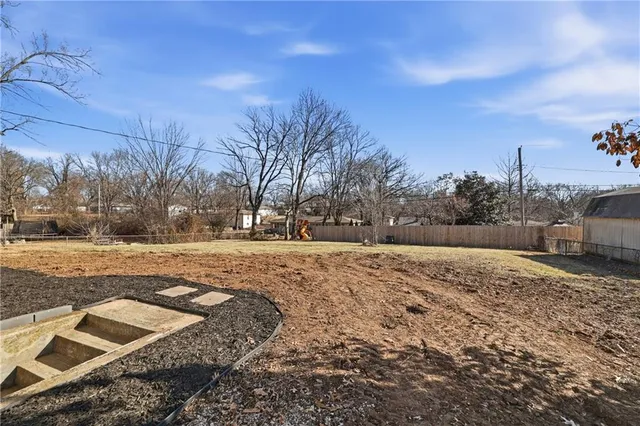 $285,000 | 6207 Hedges Avenue, Raytown, MO 64133