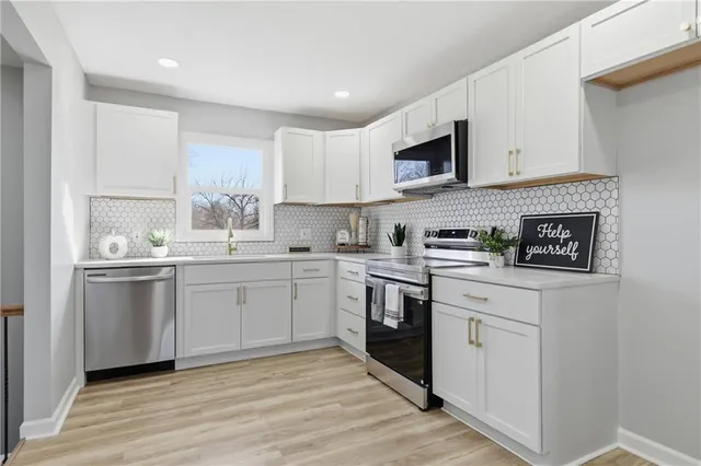 $285,000 | 6207 Hedges Avenue, Raytown, MO 64133