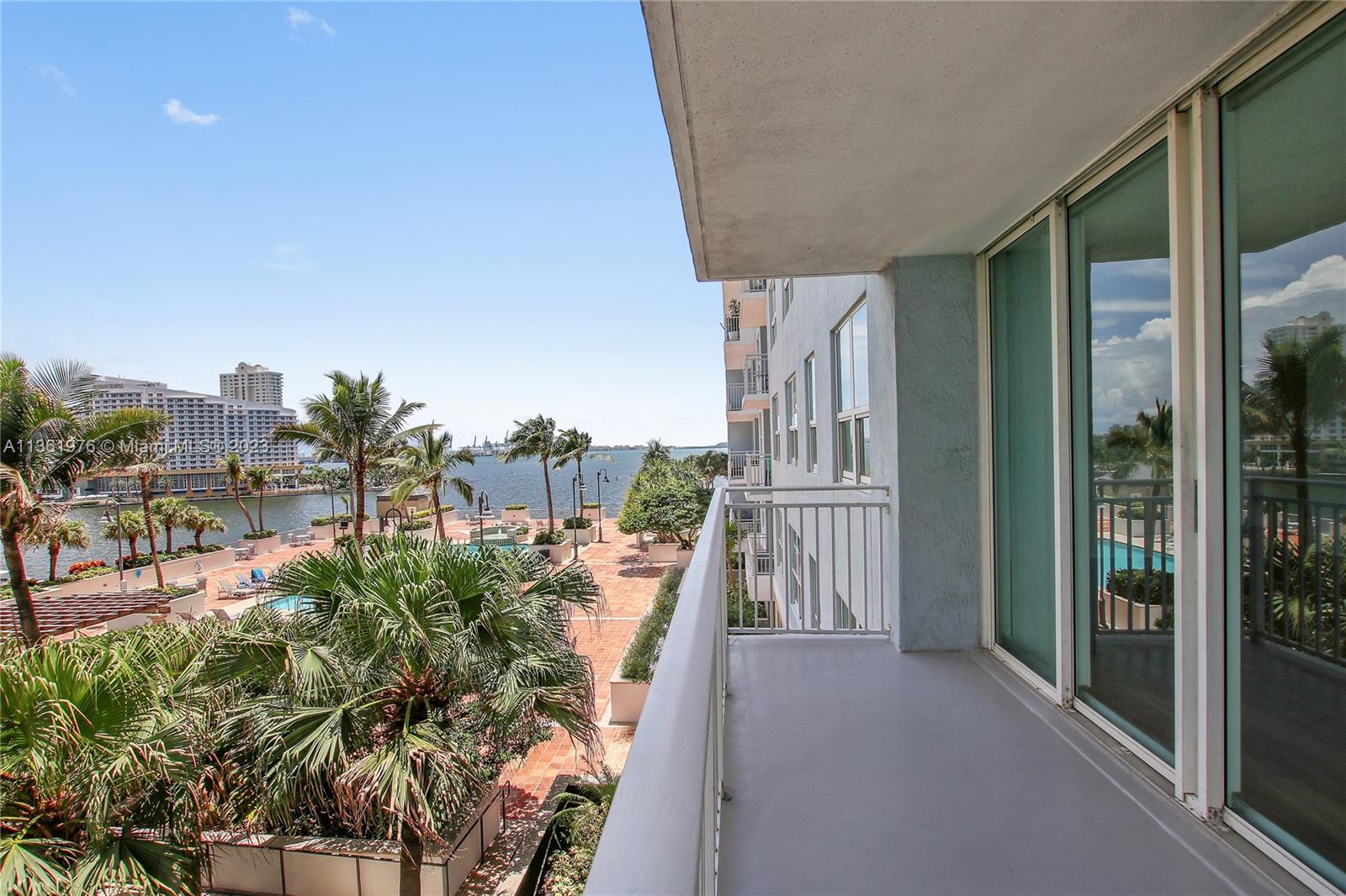 1111 Brickell Bay Drive, Unit 1102 Miami, FL 33131 - Photo 12 of 72