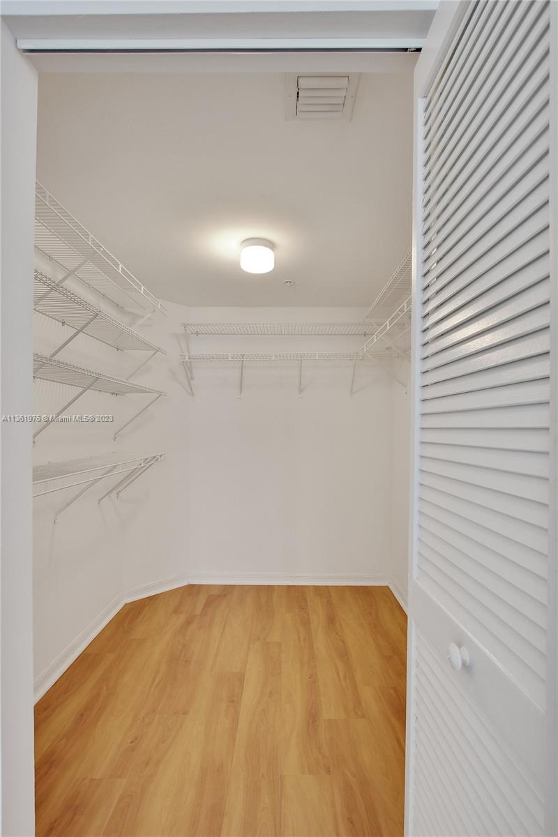 1111 Brickell Bay Drive, Unit 1102 Miami, FL 33131 - Photo 25 of 72