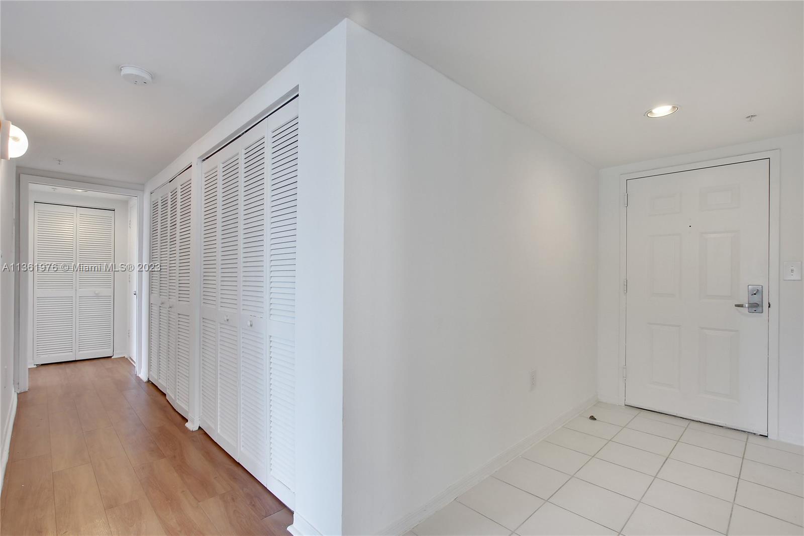 1111 Brickell Bay Drive, Unit 1102 Miami, FL 33131 - Photo 26 of 72