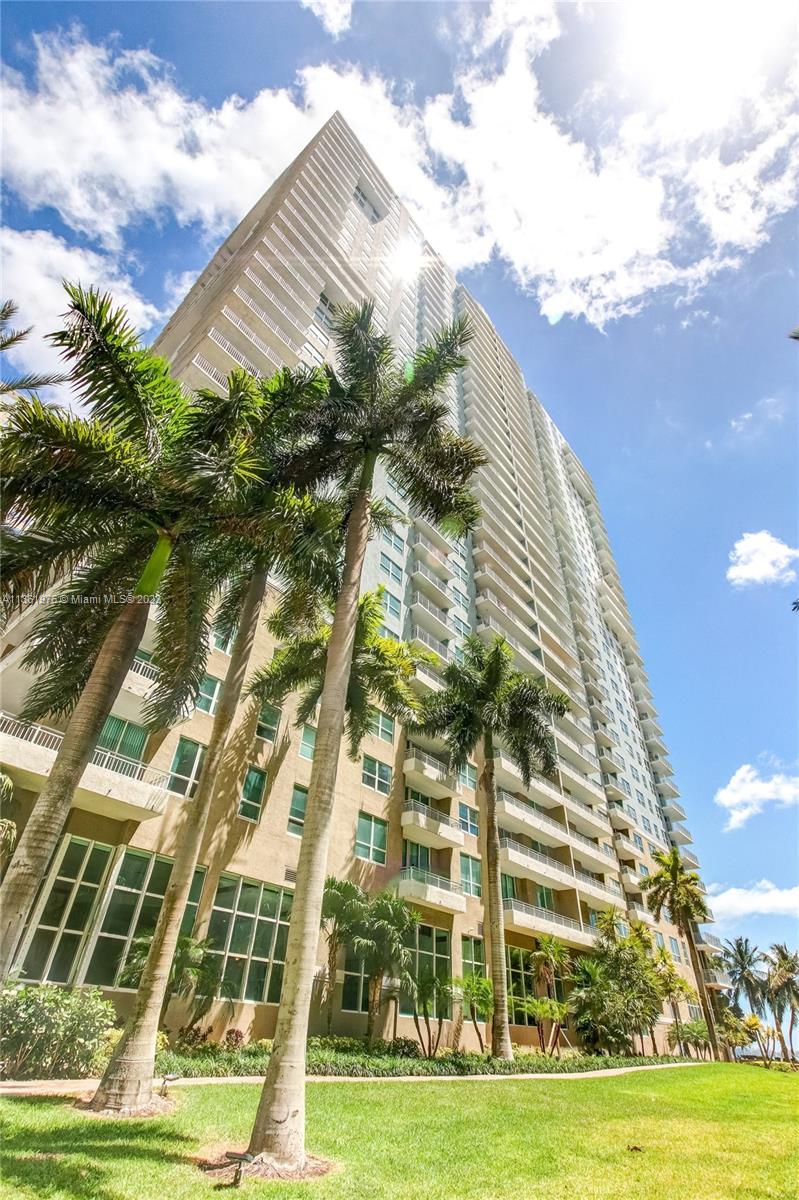 1111 Brickell Bay Drive, Unit 1102 Miami, FL 33131 - Photo 49 of 72