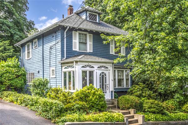 29 Charles Street Lexington, MA 02421 - Photo 2 of 30 Gallery Image 2