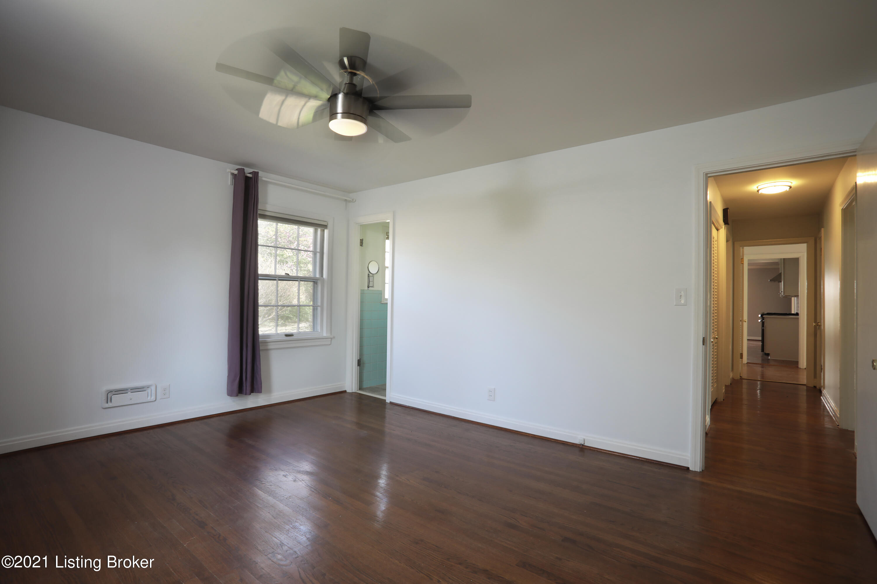812 Alden Road Louisville, KY 40207 - Photo 19 of 40 Primary Bedroom
