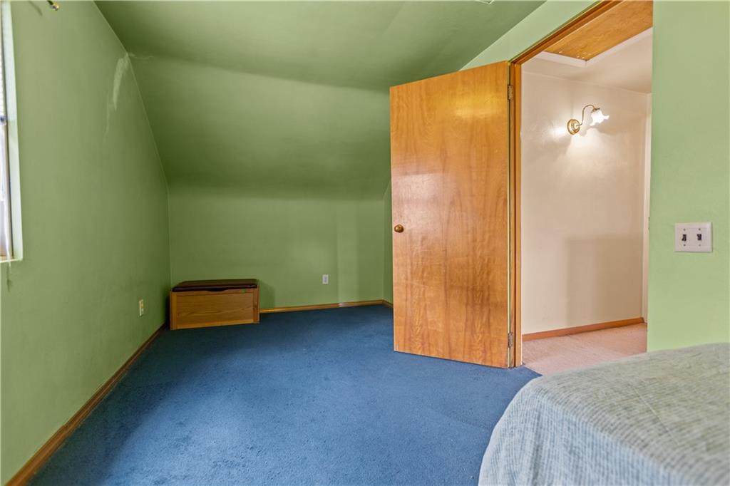 10204 Pearl Road Pittsburgh, PA 15235 - Photo 18 of 32 a view of a room with closet