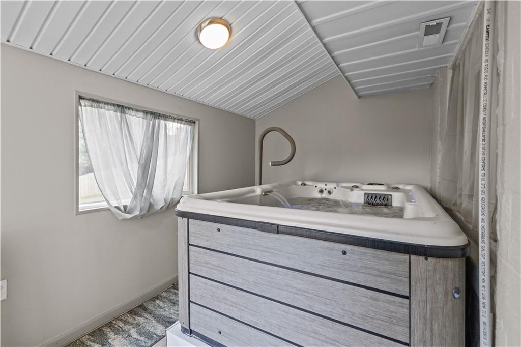 10204 Pearl Road Pittsburgh, PA 15235 - Photo 23 of 32 a view of utility room