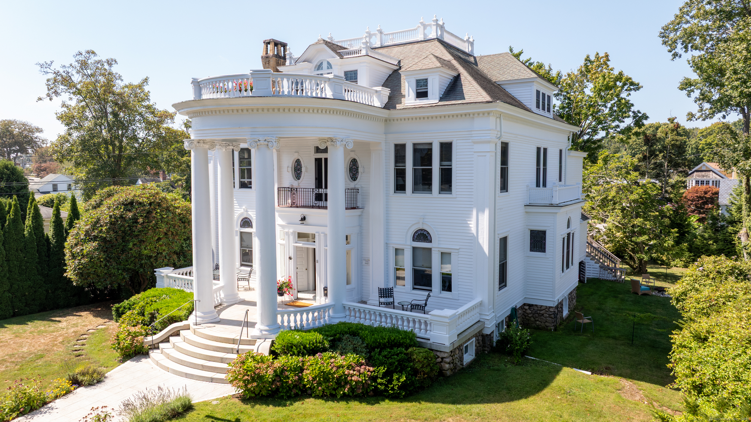 27 Church Street Groton, CT 06340 - Photo 2 of 37 a front view of a house with garden