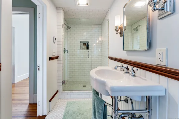$1,950,000 | 27 Church Street, Groton, CT 06340
