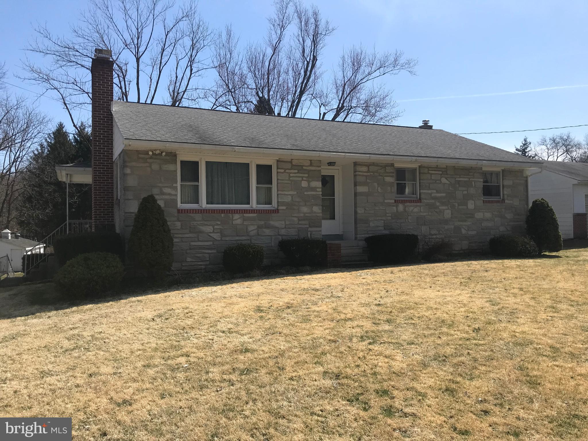 25 Lane Road Boyertown, PA 19512 - Photo 1 of 10 Gallery Image 1