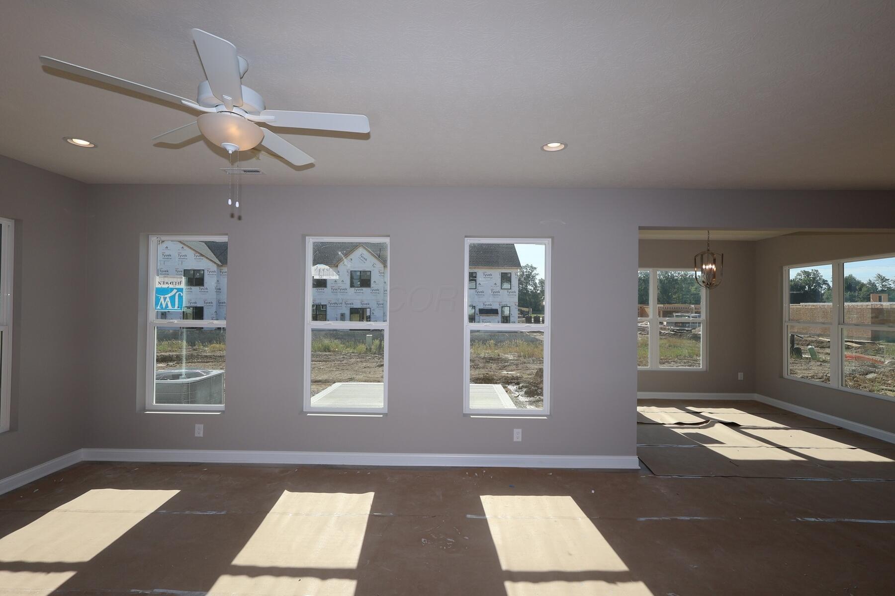 5759 Valleydale Road Powell, OH 43065 - Photo 3 of 15 Living Room