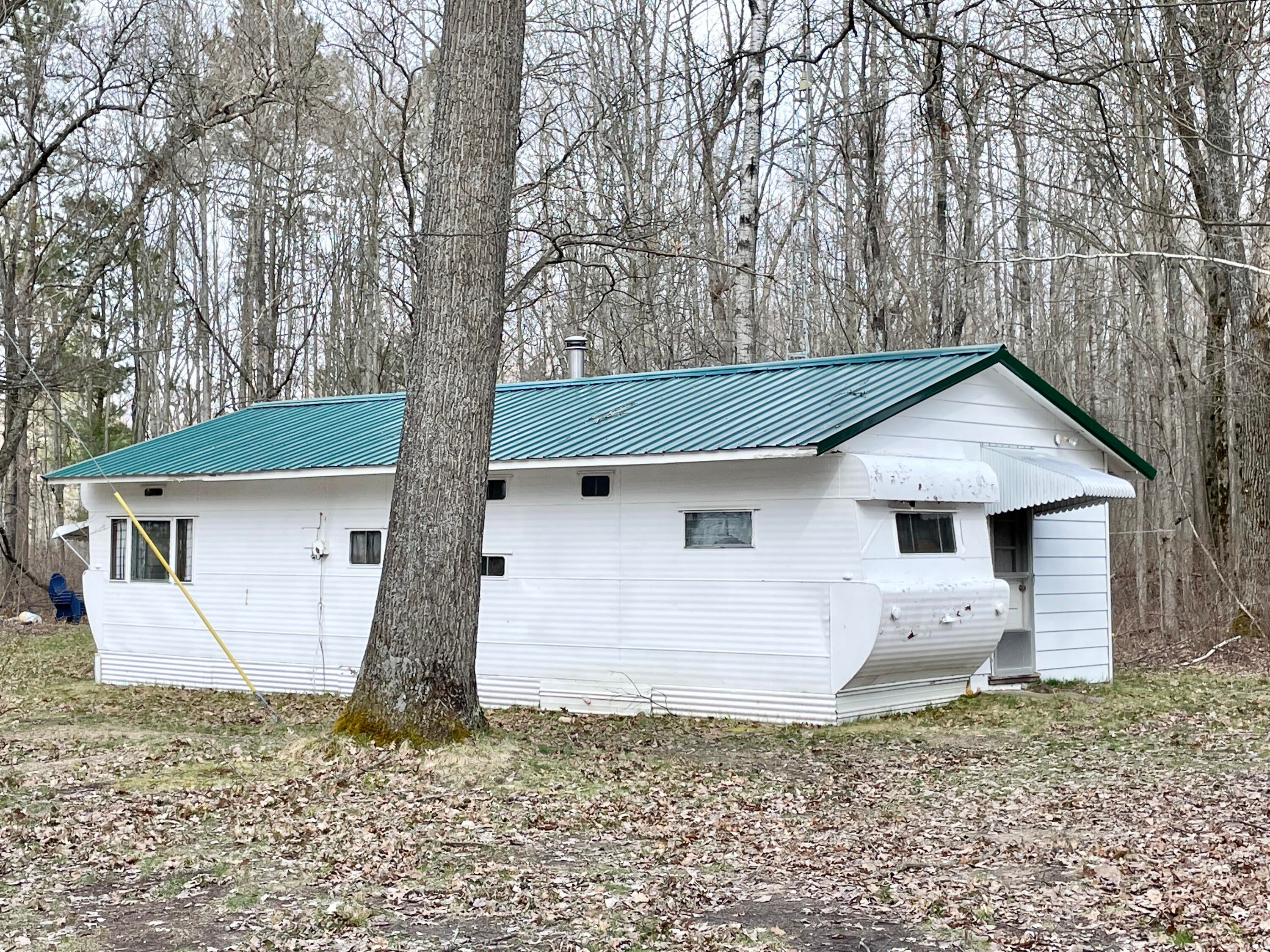 4224 Town Line Road Lewiston, MI 49756 - Photo 3 of 28 Gallery Image 3